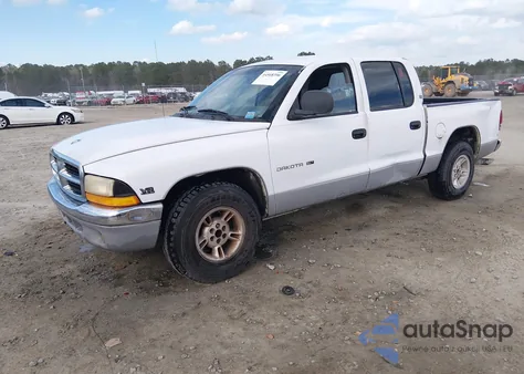 2000 Dodge Dakota Slt/Sport from USA, damaged, VIN 1B7GL2AN5YS717022